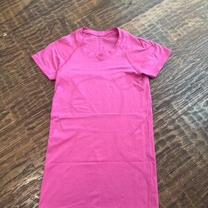 Size 2 Lululemon swiftely tech